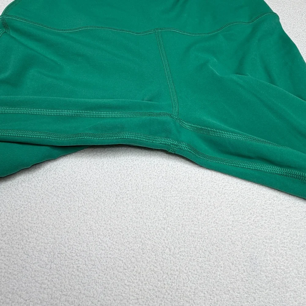lululemon athletica without providing earthy